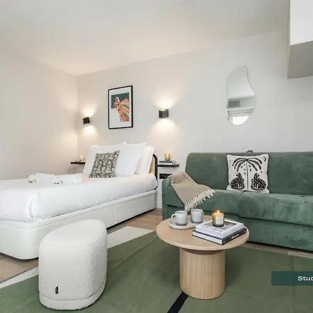 Poeticstay - Montmartre Apartman *