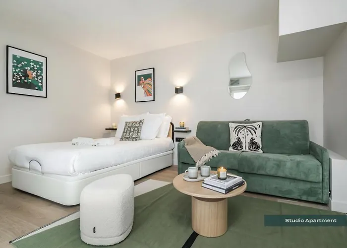Poeticstay - Montmartre Apartman *