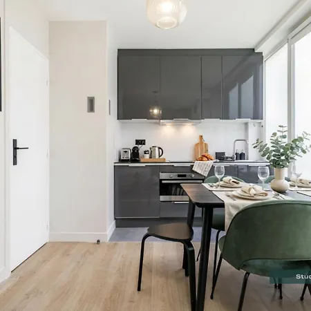 Poeticstay - Montmartre Apartment *