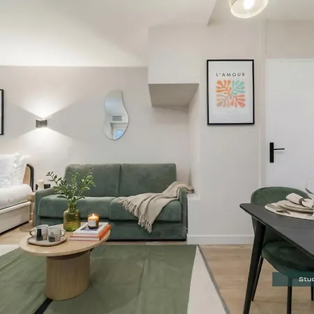 Appartement Poeticstay - Montmartre Parijs