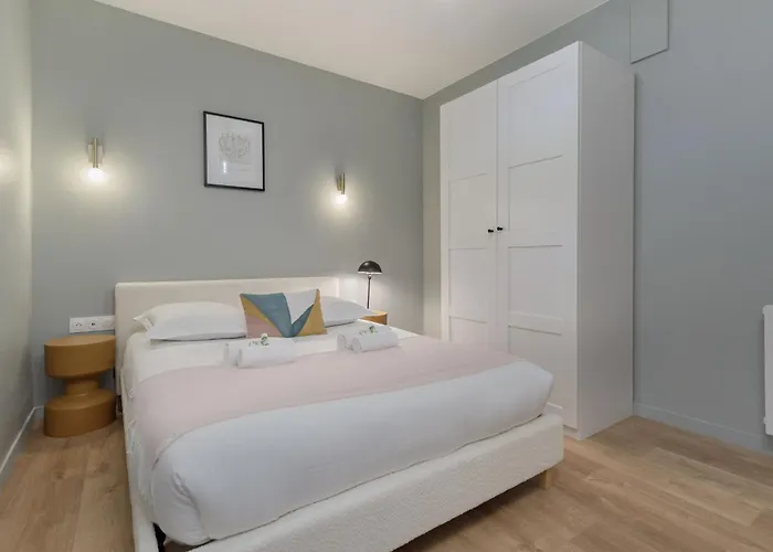 Appartement Poeticstay - Montmartre *